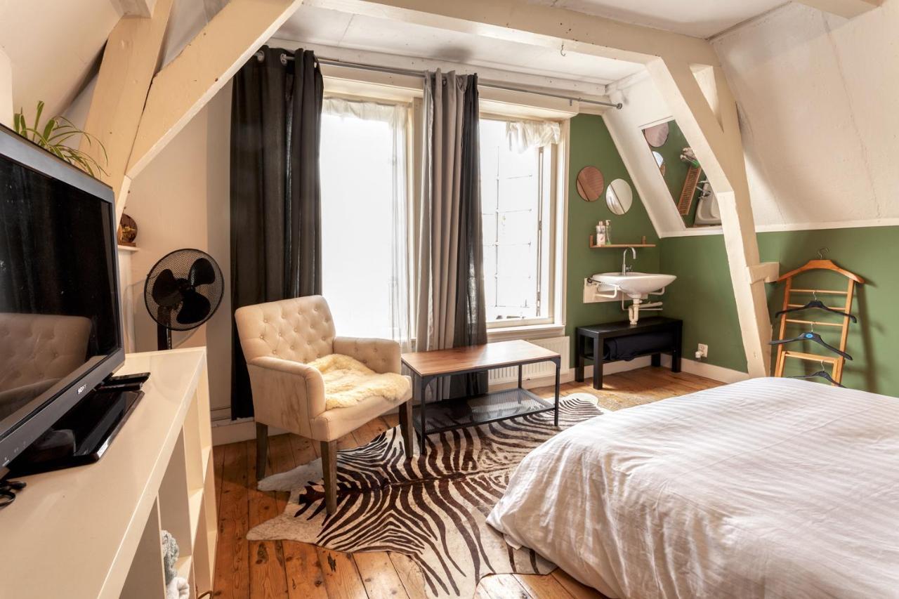 B&B 1971 Hazenstraat - Shared Bathroom Амстердам Екстериор снимка