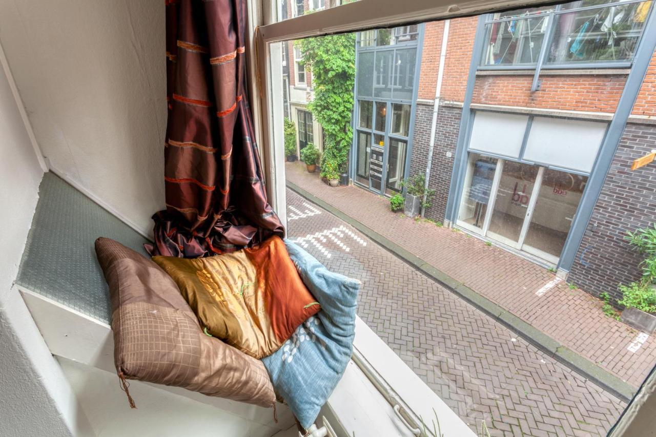 B&B 1971 Hazenstraat - Shared Bathroom Амстердам Екстериор снимка