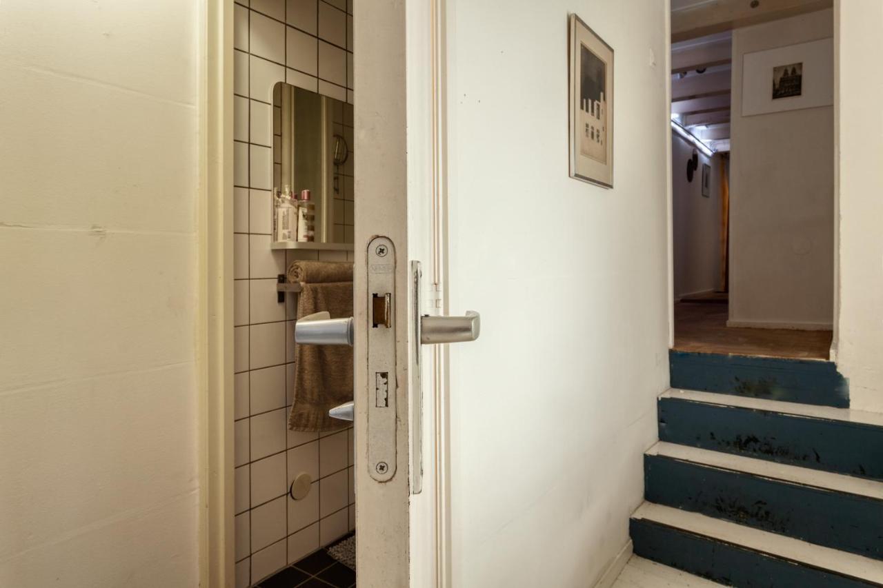 B&B 1971 Hazenstraat - Shared Bathroom Амстердам Екстериор снимка